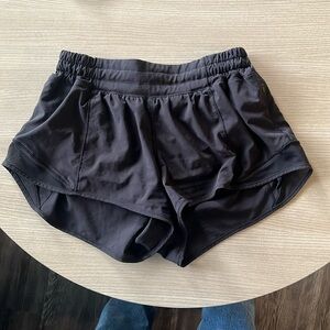 Lululemon Hotty Hot shorts